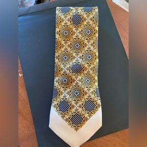 Gianni Versace  tie perfecto condition